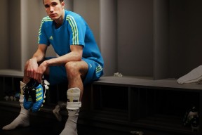 乐鱼体育官网入口-广东宏远再获胜，赛季领跑优势明显！，广东宏远比赛日程